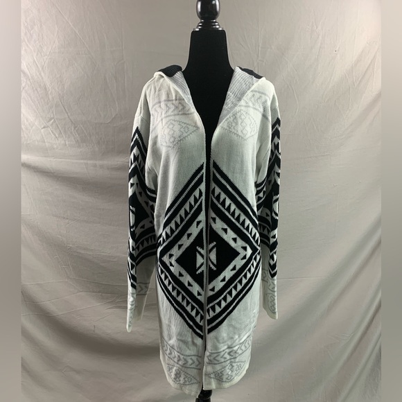 Geo Pattern Open Front Hooded Cardigan - Picture 7 of 10